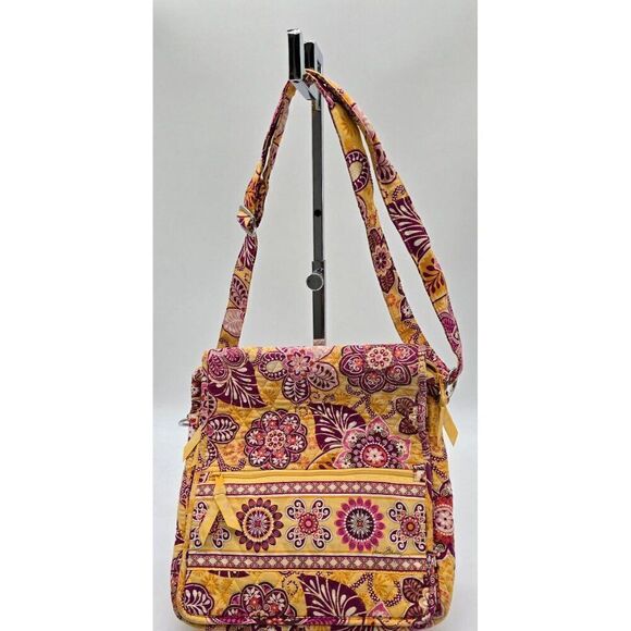 Vera Vradley Colorful Quilted Floral Shoulder Bag With Adjustable Strap & Pocket - Picture 3 of 7